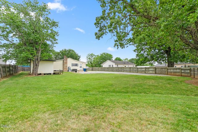 610 Larry Avenue, Graham, NC 27253