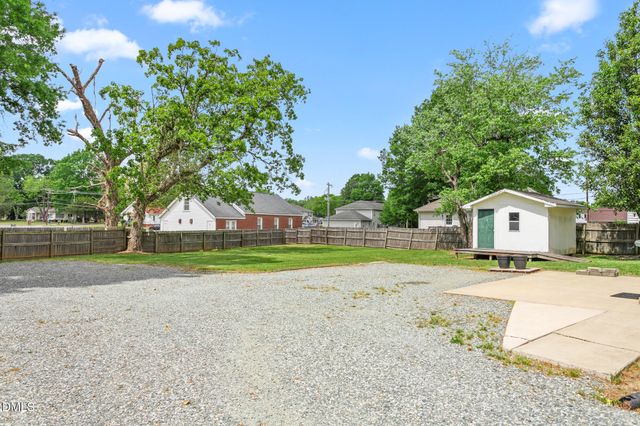 610 Larry Avenue, Graham, NC 27253