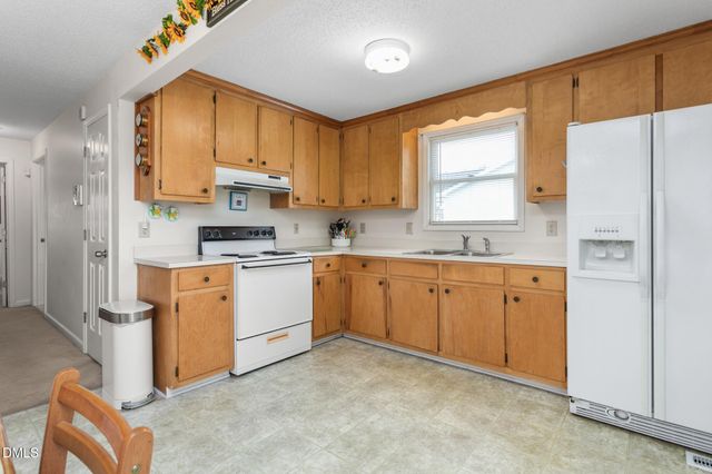 610 Larry Avenue, Graham, NC 27253