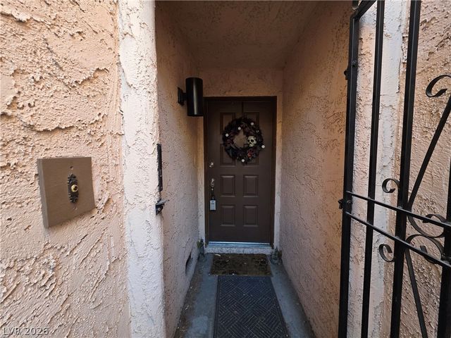 3373 Milenko Drive, Las Vegas, NV 89121