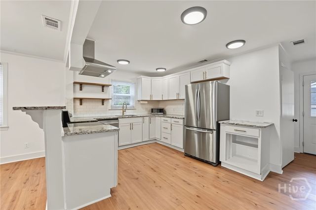 2402 Texas Avenue, Savannah, GA 31404
