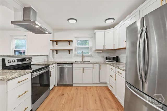 2402 Texas Avenue, Savannah, GA 31404