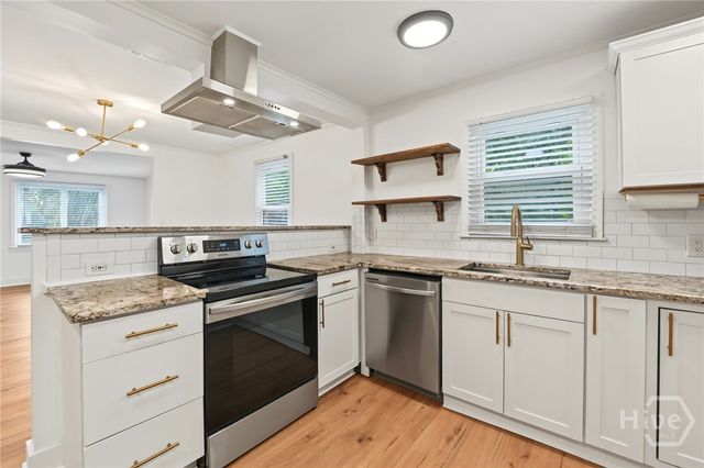2402 Texas Avenue, Savannah, GA 31404