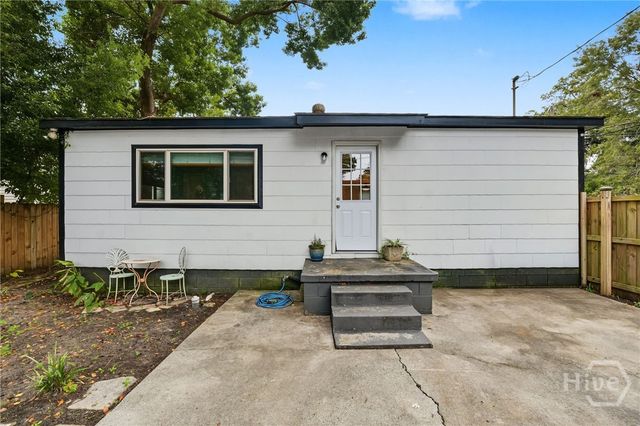 2402 Texas Avenue, Savannah, GA 31404