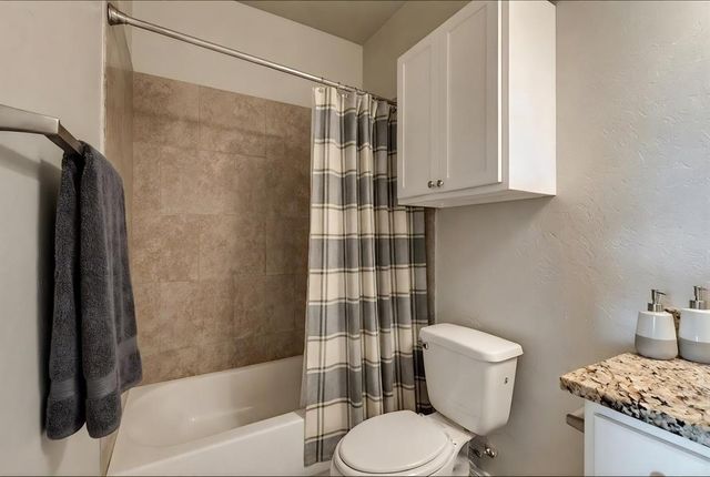 608 N 5th Street 608-610, Cashion, OK 73016