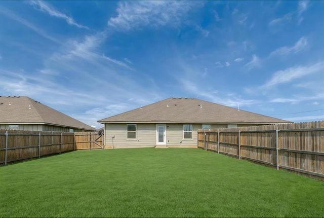 608 N 5th Street 608-610, Cashion, OK 73016
