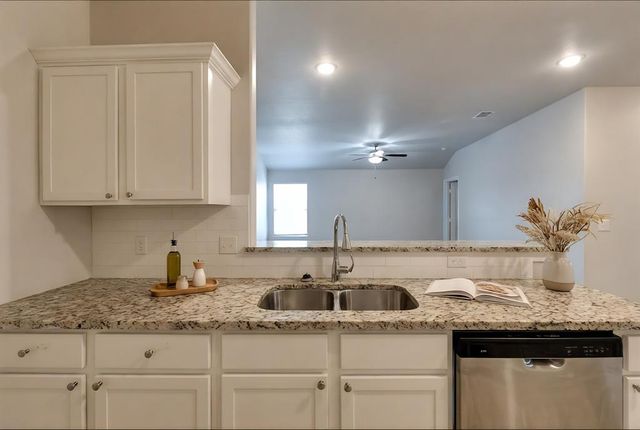 608 N 5th Street 608-610, Cashion, OK 73016