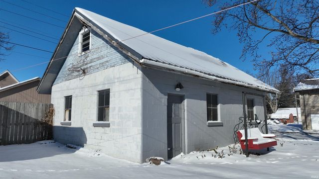 602 Maple Street, Monticello, IN 47960