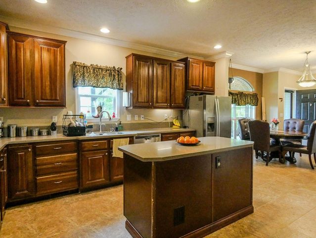 166 County Road 168, Athens, TN 37303