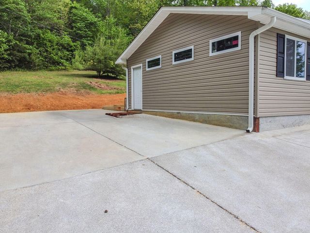 166 County Road 168, Athens, TN 37303