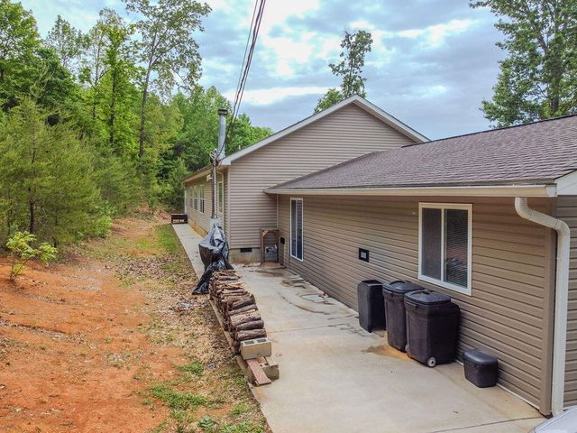 166 County Road 168, Athens, TN 37303
