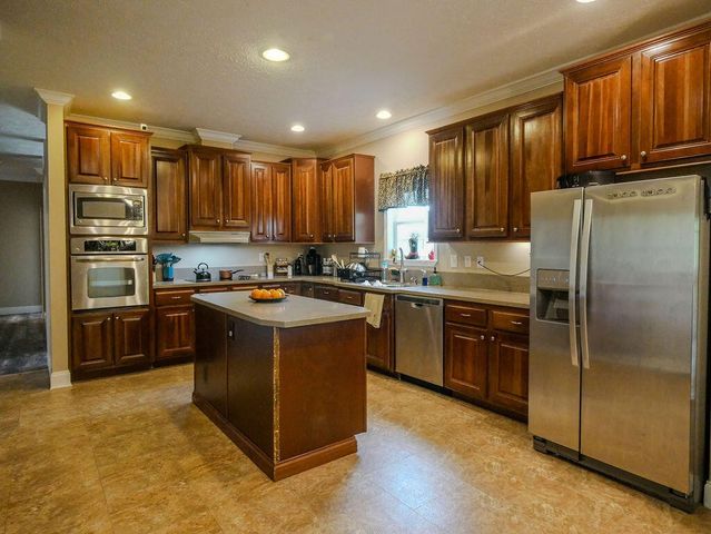 166 County Road 168, Athens, TN 37303