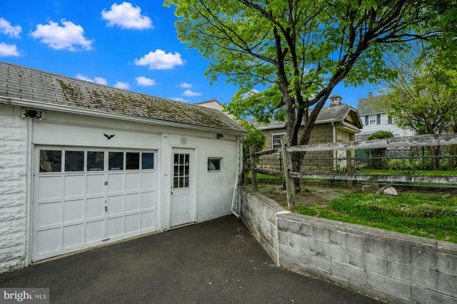 142 BLAKE AVE, Jenkintown, PA 19046