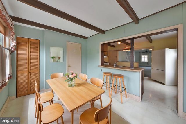 142 BLAKE AVE, Jenkintown, PA 19046
