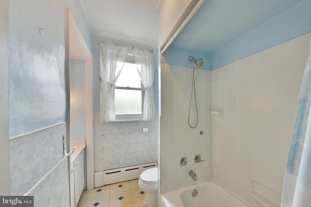 142 BLAKE AVE, Jenkintown, PA 19046