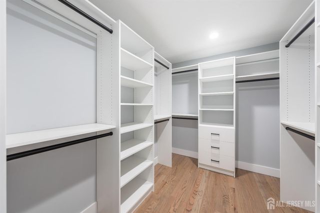 68 Longfellow Drive, Colonia, NJ 07067