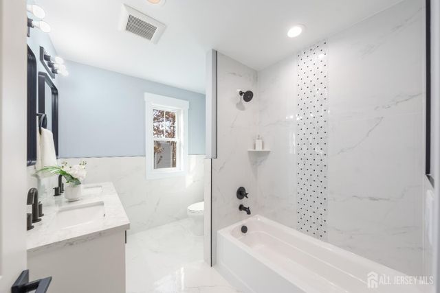 68 Longfellow Drive, Colonia, NJ 07067