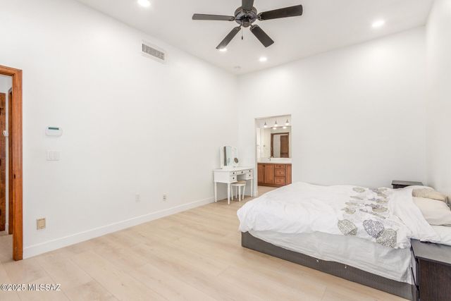 541 S 3rd Avenue, Tucson, AZ 85701