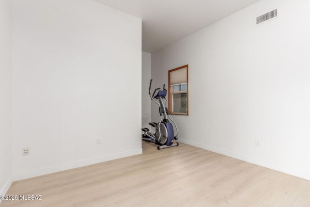 541 S 3rd Avenue, Tucson, AZ 85701