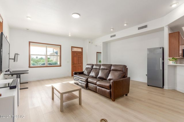 541 S 3rd Avenue, Tucson, AZ 85701