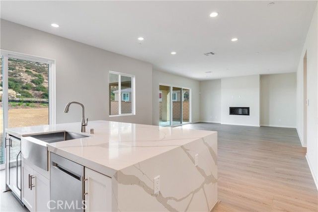 6536 Canyon Oaks Drive, Simi Valley, CA 93063