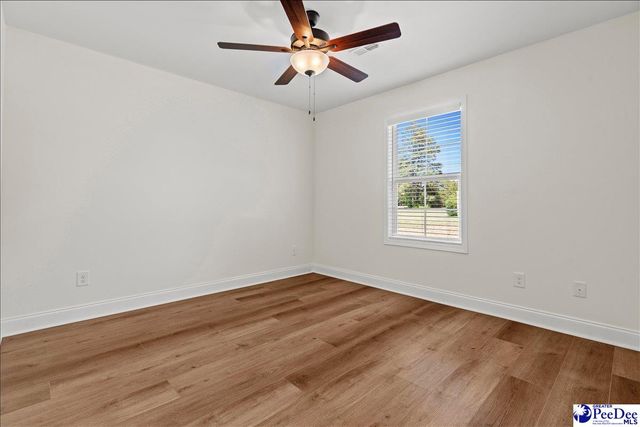 800 Tinkerbell Ln, Pamplico, SC 29583
