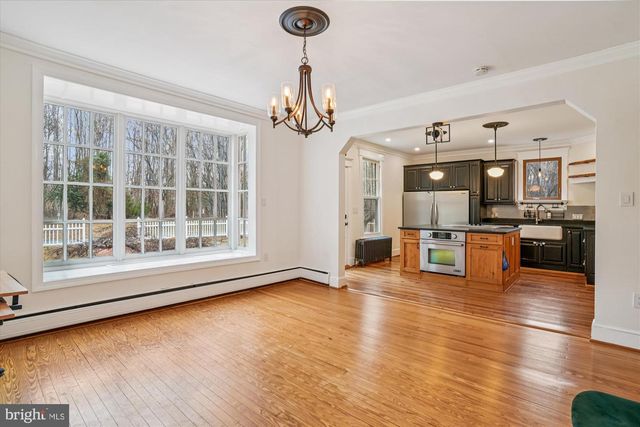 19 WALNUT HILL RD, La Plata, MD 20646