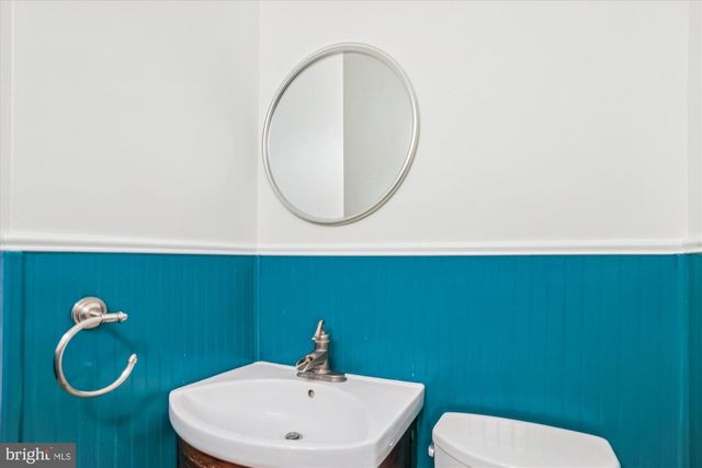 19 WALNUT HILL RD, La Plata, MD 20646