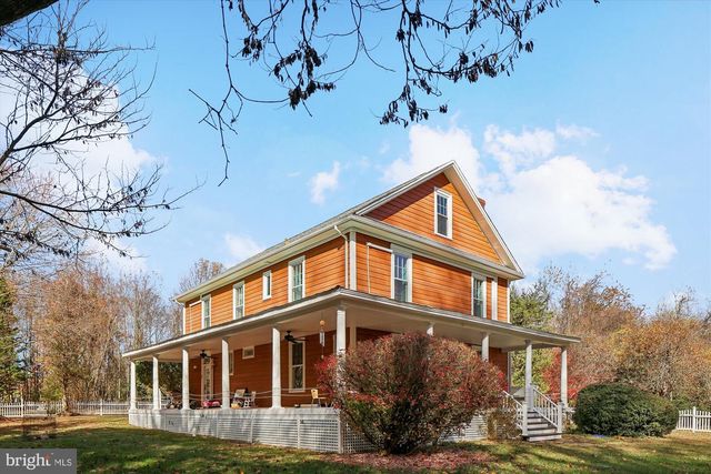 19 WALNUT HILL RD, La Plata, MD 20646