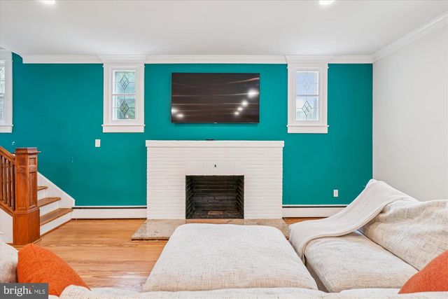 19 WALNUT HILL RD, La Plata, MD 20646