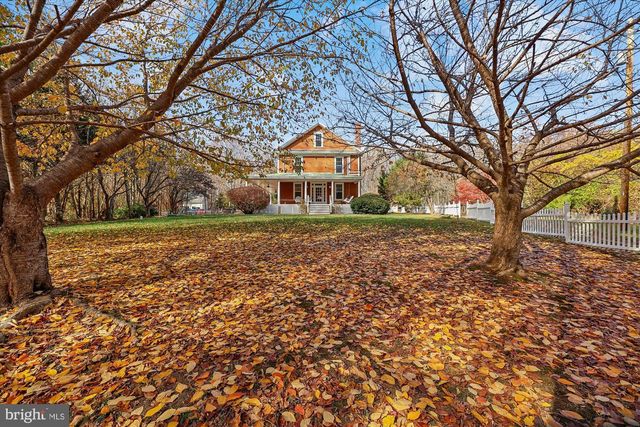 19 WALNUT HILL RD, La Plata, MD 20646