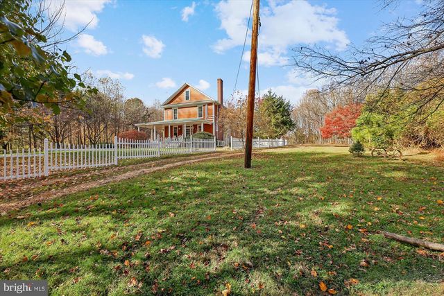 19 WALNUT HILL RD, La Plata, MD 20646