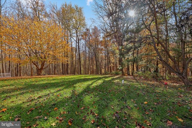 19 WALNUT HILL RD, La Plata, MD 20646