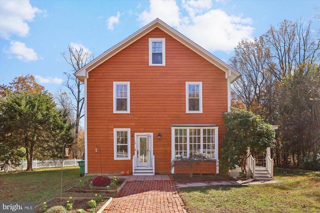 19 WALNUT HILL RD, La Plata, MD 20646