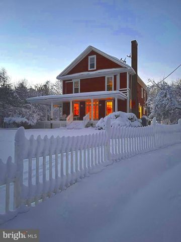 19 WALNUT HILL RD, La Plata, MD 20646