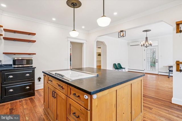 19 WALNUT HILL RD, La Plata, MD 20646