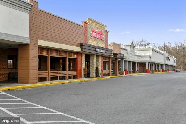 19 WALNUT HILL RD, La Plata, MD 20646