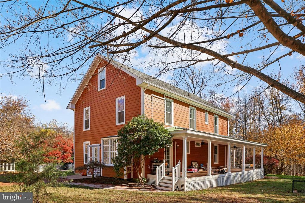 19 WALNUT HILL RD, La Plata, MD 20646