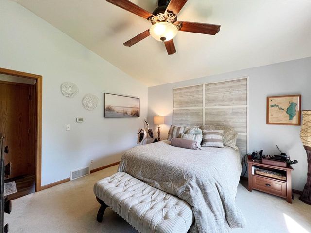443 MARY LEE DRIVE, Fond Du Lac, WI 54935