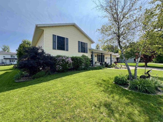 443 MARY LEE DRIVE, Fond Du Lac, WI 54935