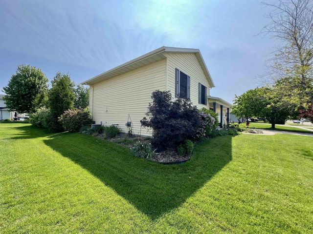 443 MARY LEE DRIVE, Fond Du Lac, WI 54935