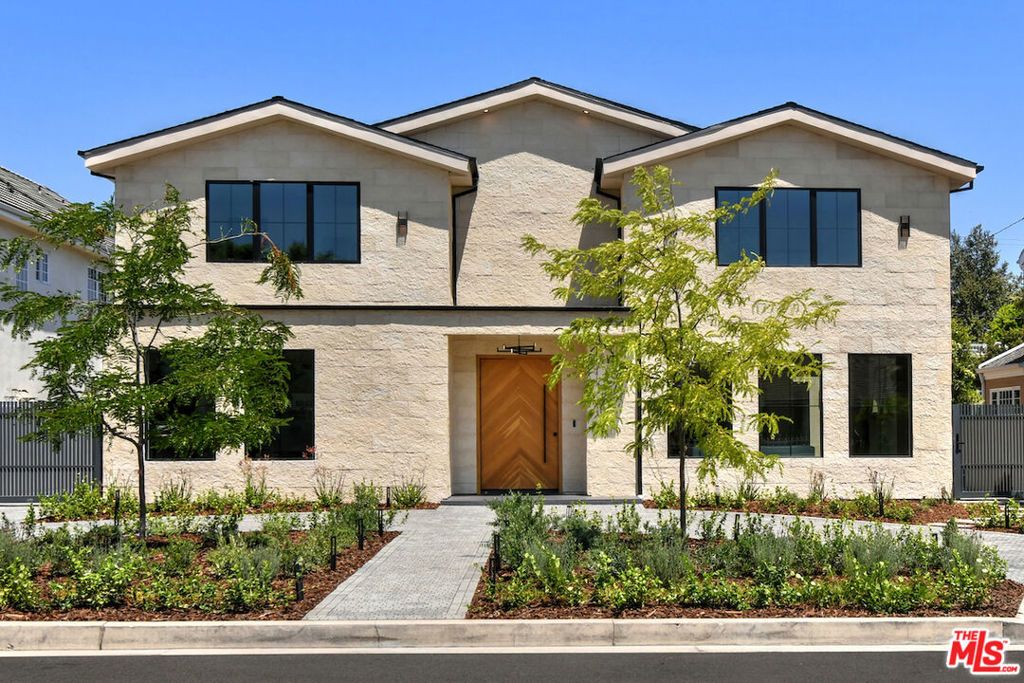 112 S Valley Street, Toluca Lake, CA 91505 — photo 2
