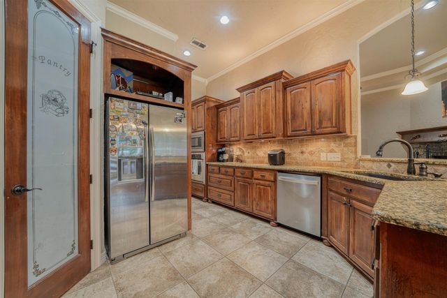 235 Kayla Ln, Hallsville, TX 75602