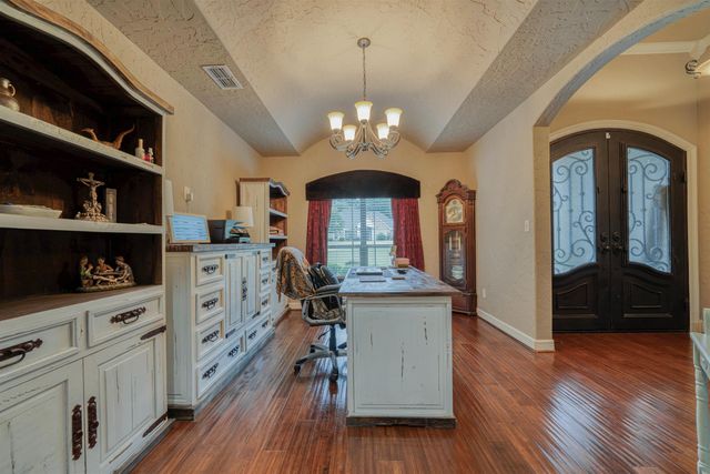 235 Kayla Ln, Hallsville, TX 75602