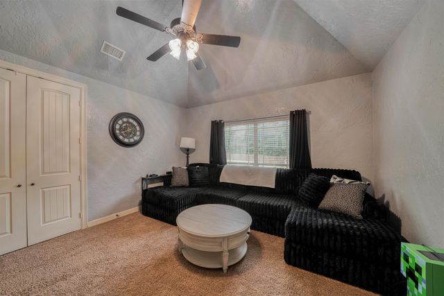 235 Kayla Ln, Hallsville, TX 75602