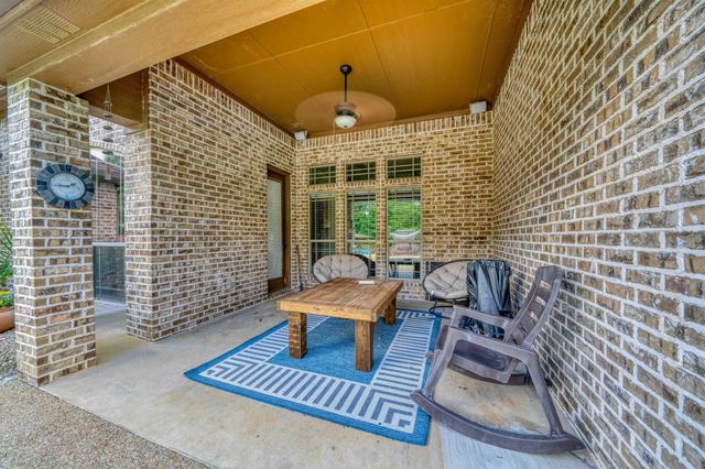 235 Kayla Ln, Hallsville, TX 75602