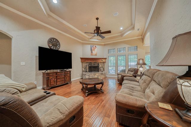 235 Kayla Ln, Hallsville, TX 75602