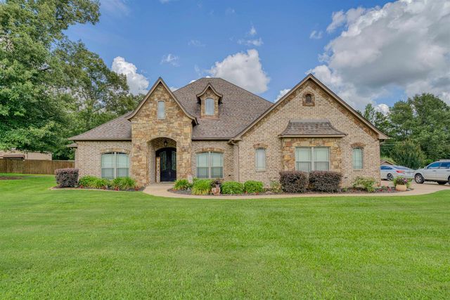 235 Kayla Ln, Hallsville, TX 75602