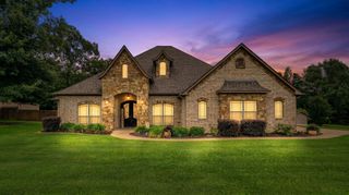 235 Kayla Ln, Hallsville, TX 75602