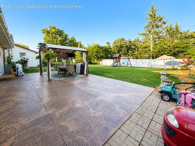 9375 Roosevelt Place, Crown Point, IN 46307